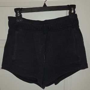 Like New Women's Black Lululemon Scuba Shorts 3in